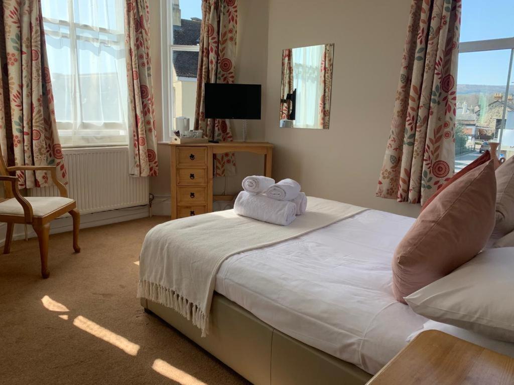 Dolphin Hotel Bovey Tracey Dış mekan fotoğraf